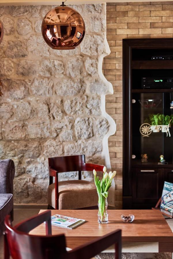 Apartment Lav In The City Centre Kotor Exterior foto