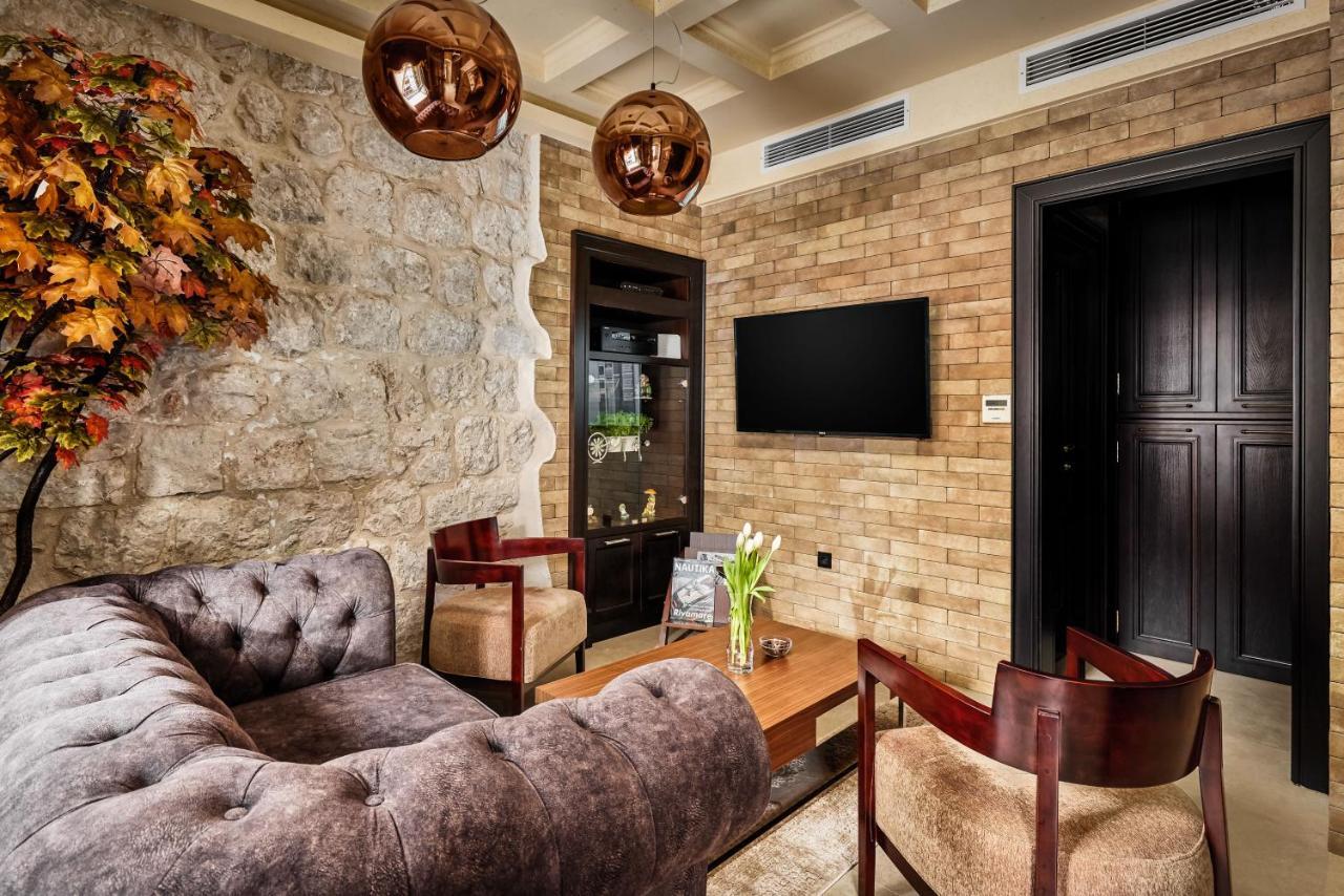 Apartment Lav In The City Centre Kotor Exterior foto